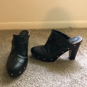 A.n.a black faux shealing lining heels